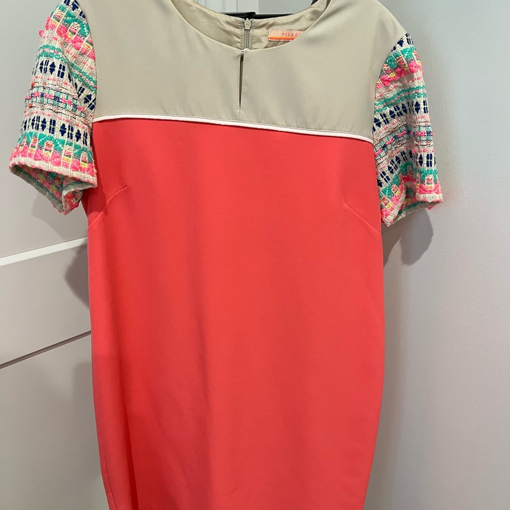 Vilagallo dress, fully lined!  Wore it once for Derby festivities!   Size 42